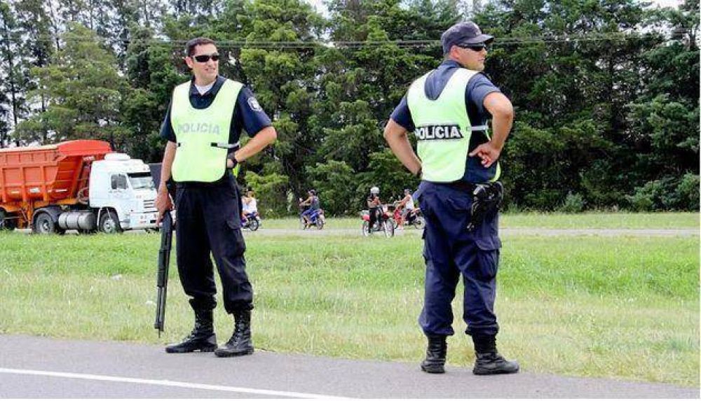 Ruta 9: Asaltan cami�n, golpean y roban pertenencias al chofer