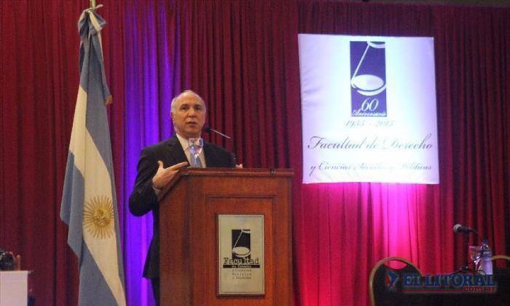 Lorenzetti en Corrientes: �Estamos preparados para defender la independencia del Poder Judicial y eso es lo que hacemos�