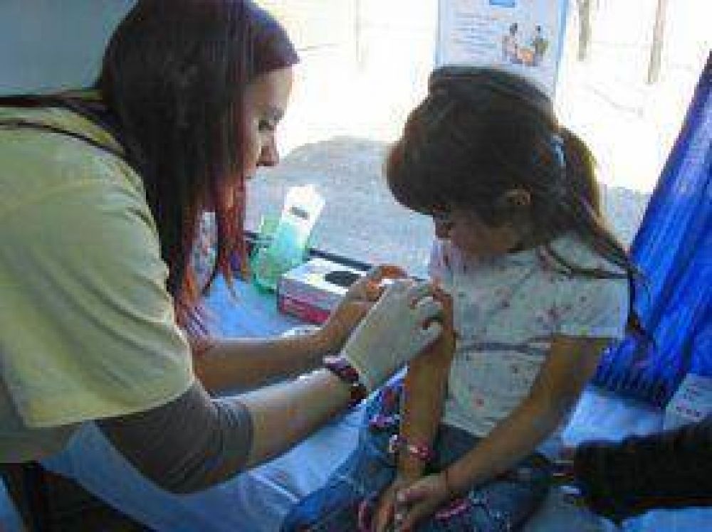 Se aplican vacunas en los Centros de Salud