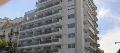 Ordenan demoler cinco pisos de un edificio en N��ez