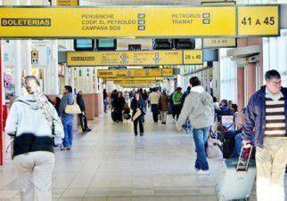 La terminal espera 100 mil pasajeros en las vacaciones 