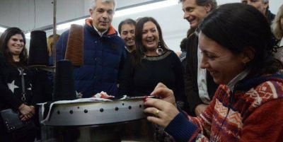 Pulti recorri� la Escuela de la C�mara Textil junto a Juli�n Dom�nguez