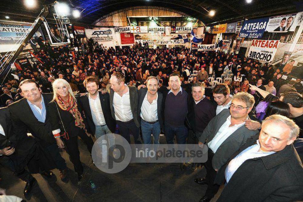 Arteaga: �Bruera desaprovech� la mejor d�cada econ�mica de Argentina�