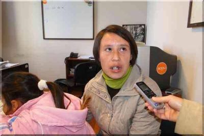 Una mujer, que fue v�ctima de violencia de g�nero, no tiene d�nde vivir con sus 4 hijos