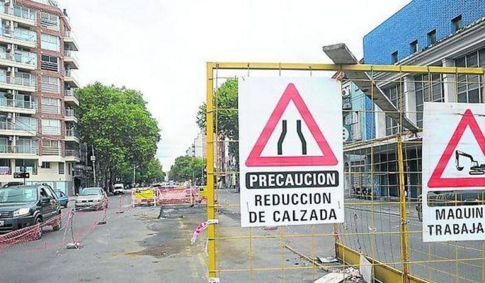 Instalan las paradas del Metrob�s San Mart�n