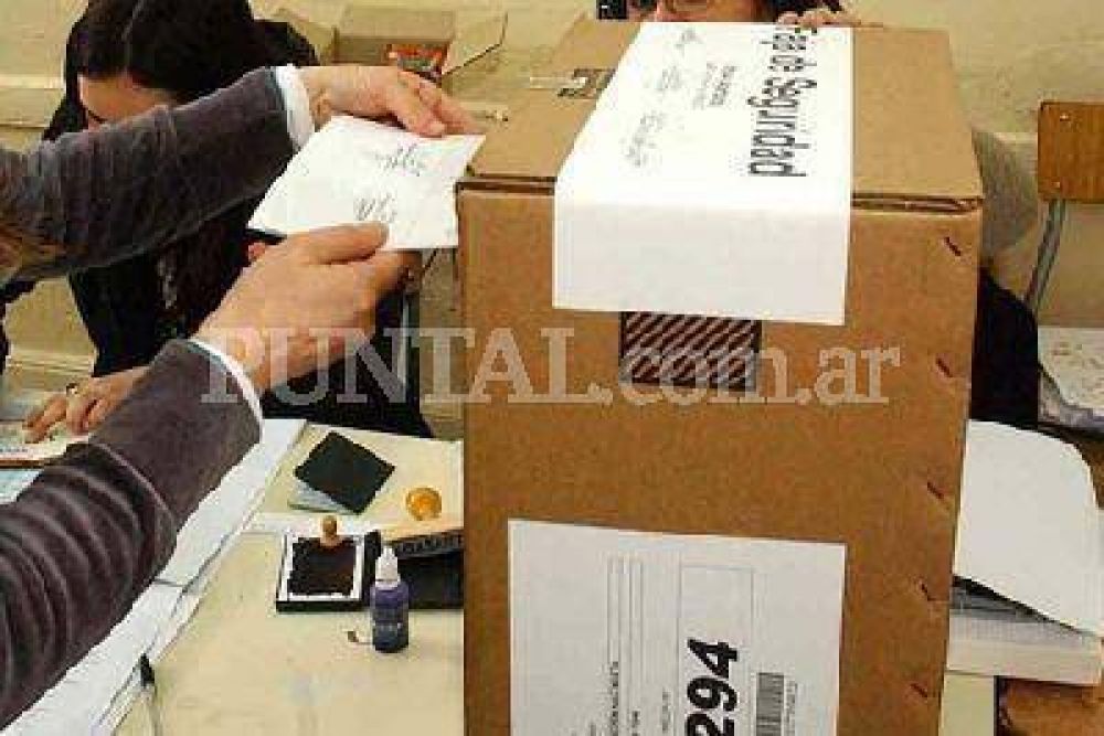 En C�rdoba, hay 2,6 millones de electores; en R�o Cuarto, 128 mil