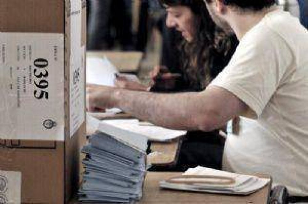 Punilla a las urnas, se vota en siete localidades