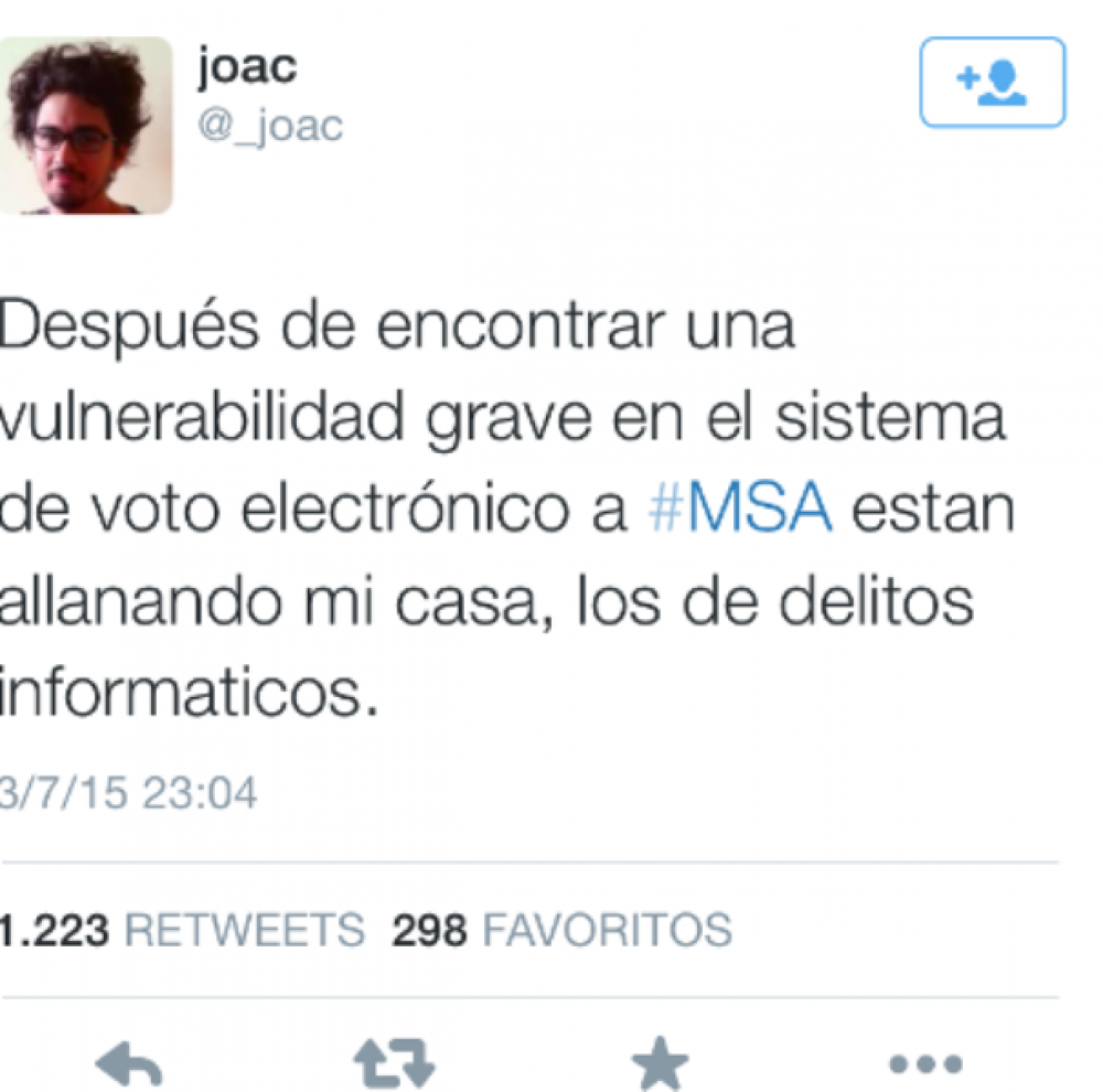 Advirti� una falla en el sistema de voto electr�nico y allanaron su casa