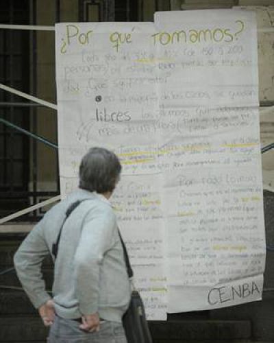 Cambian la sede de votaci�n de los colegios porte�os que permanecen tomados