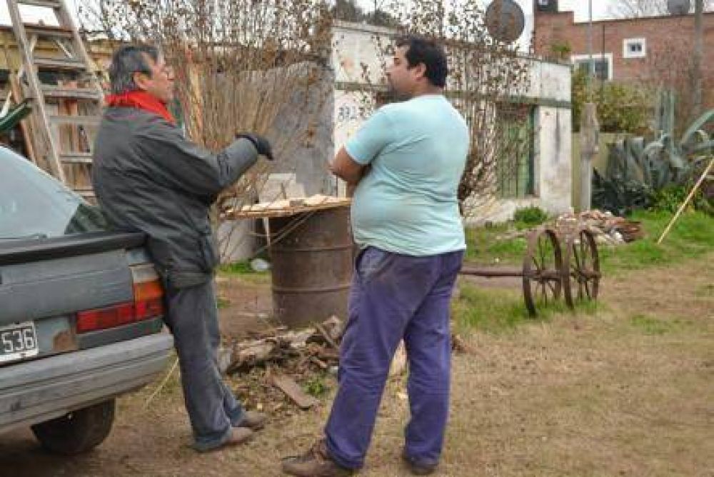 LENZI SIGUE RECORRIENDO LOS BARRIOS DE SALADILLO
