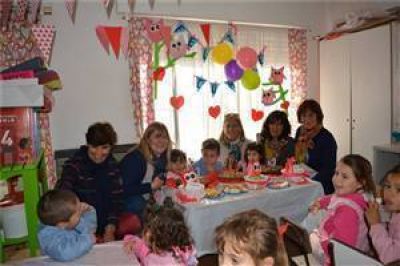 Uniendo sonrisas comenz� con su proyecto solidario