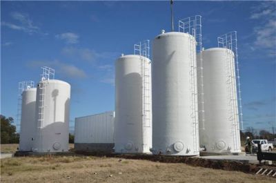Colocaron tanques en la planta potabilizadora de agua