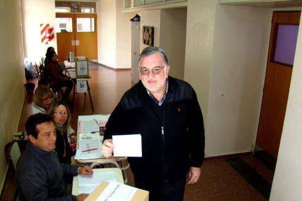 Paridad en la internas en el Frepam santarrose�o
