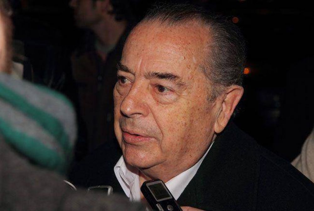 Jorge le gan� la interna a Tierno y Larra�aga