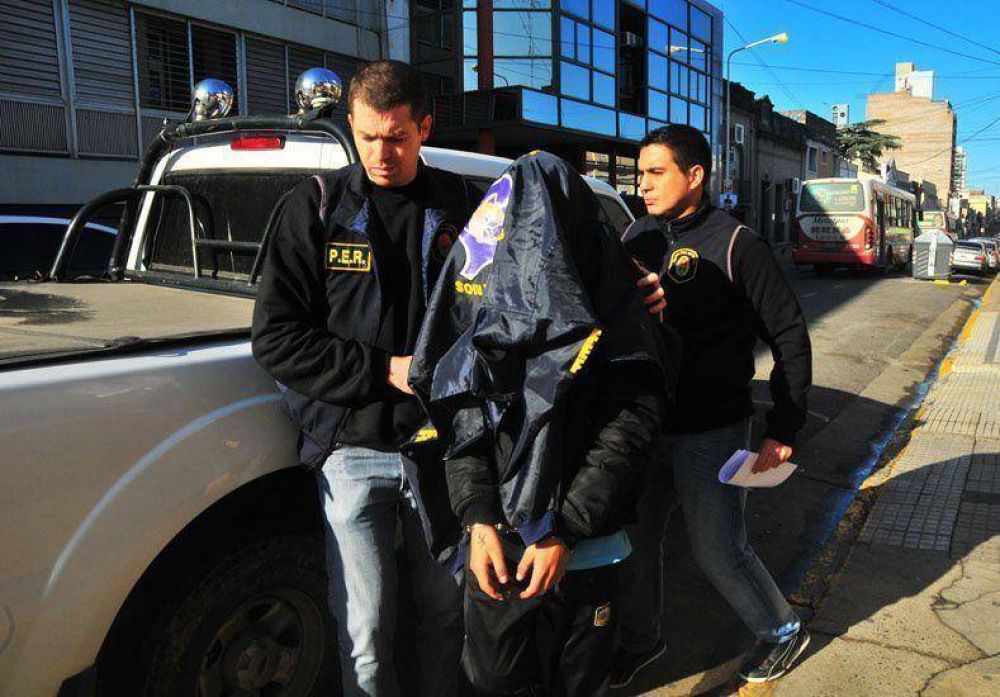 Detuvieron a dos personas por el crimen del remisero