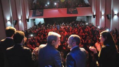 An�bal Fern�ndez y Mart�n Sabbatella en Mor�n