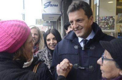 Sergio Massa y Marcela Durrieu recorrieron San Isidro y presentaron pol�ticas de g�nero