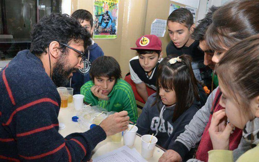 Realizan an�lisis gratuitos a ni�os para detectar enfermedades renales