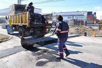 El reasfaltado no aguant� porque no se arreglaron �antes� los cordones