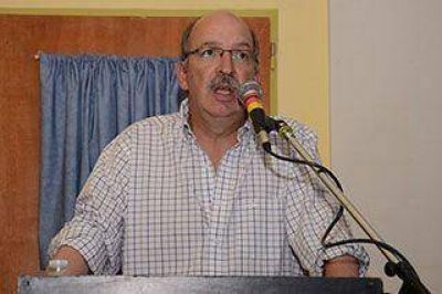 Francisco Anglesio volver� a buscar la Intendencia local