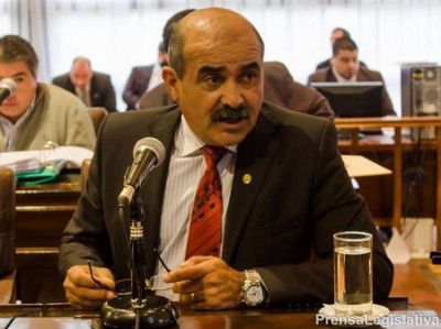 Juan �Pipo� Rodr�guez se baj� de la precandidatura y culp� de ello a la dirigencia nacional de la UCR