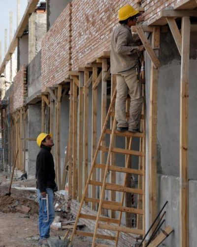 Adjudican obra de gas en Capital y escuela en CopoAdjudican obra de gas en Capital y escuela en Copo
