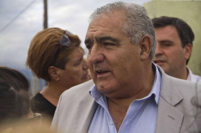Guti�rrez: �Es lamentable que un intendente no asista a la inauguraci�n�
