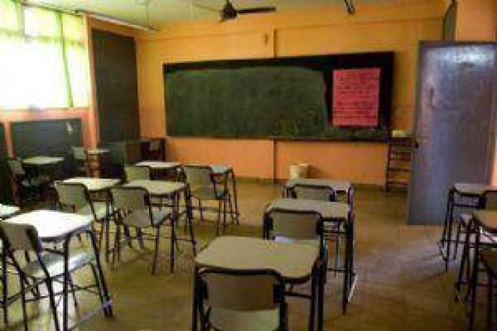 Los gremios afirman que peligra el inicio de clases