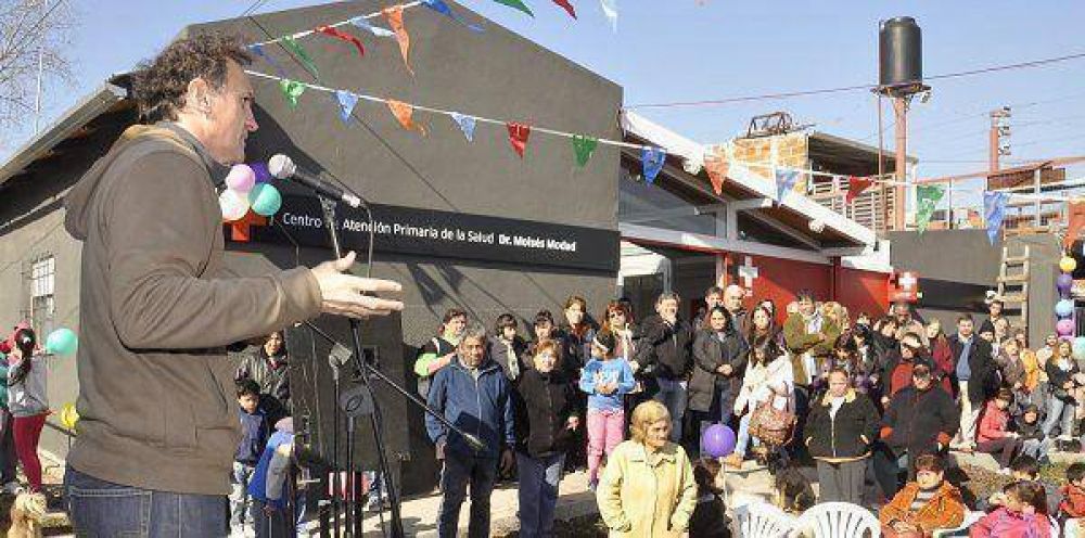 Katopodis present� la puesta en valor del Centro de Salud N� 20
