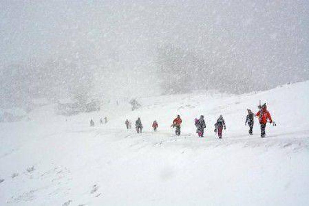 Cerro Bayo debi� cerrar por fuertes vientos
