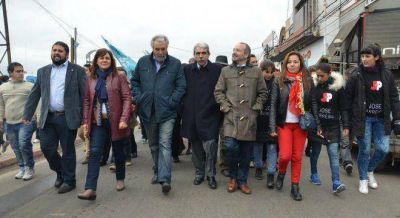 An�bal Fern�ndez y Sabbatella se reunieron con Mariano West