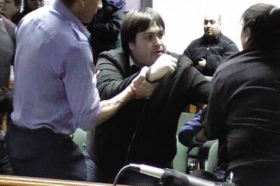 Polic�as culpables por la muerte de Juli�n Antillanca