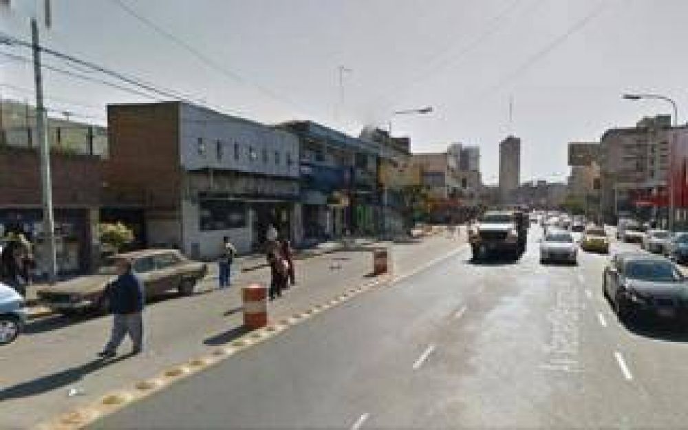 Vecinos lincharon hasta matar al ladrn de un kiosco en Avellaneda