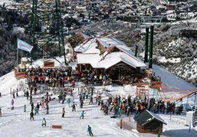 Nev� en Bariloche y abre el Catedral