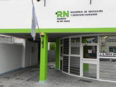 Tierras del Sur: ante el posible cierre, Educaci�n garantiza lugar para los alumnos