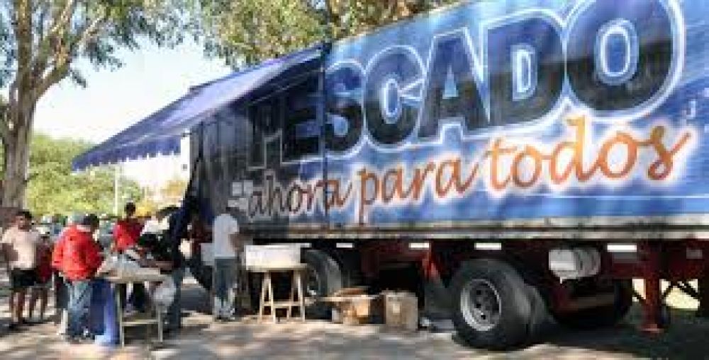  Juana Koslay: Bromatolog�a decomis� mercader�a de un cami�n de Pescado para Todos