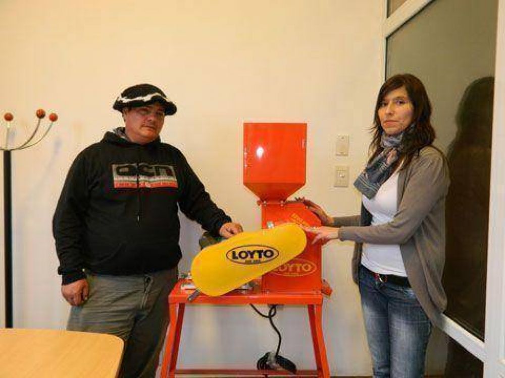 Yamana Gold entreg� maquinaria a asociaci�n de chacareros