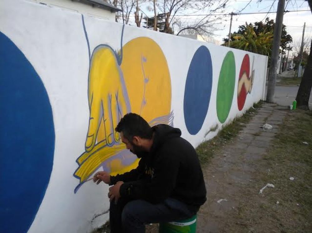 �Pinta Argentina� y las cooperativas dejar�n su obra en la Escuela N� 4