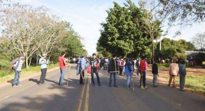 Amenazan con recibir al Papa cerrando ruta