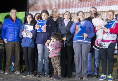 Corpacci y el intendente inauguraron el Acceso Sur y entregaron viviendas