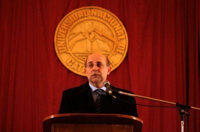 Fama ponder� la posible reelecci�n de Luc�a