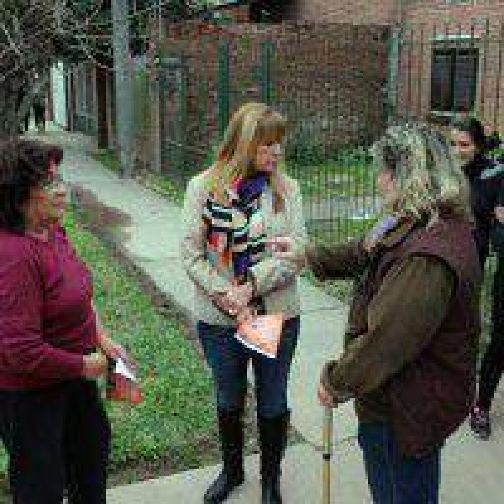 Aida Ayala: �Estamos cerca de los vecinos desde el primer d�a de nuestra gesti�n�