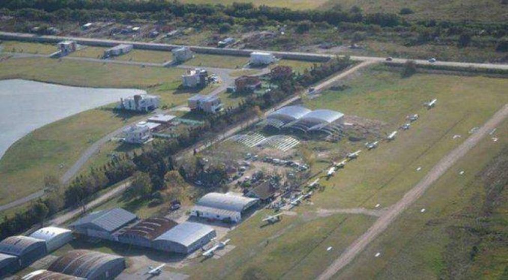 Chocaron dos avionetas en Berazategui: muri� uno de los pilotos