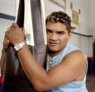 Exhibici�n del �Ro�a� Castro en el aniversario de Jaramillo