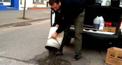 Cansados de esperar, taparon el pozo