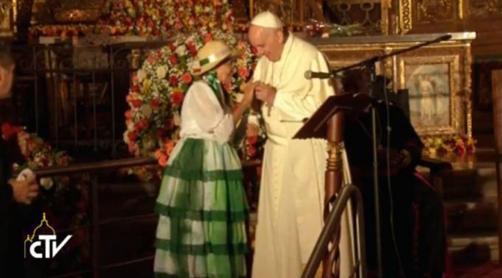 Papa Francisco: La sociedad puede ser como una familia donde nadie debe quedar excluido