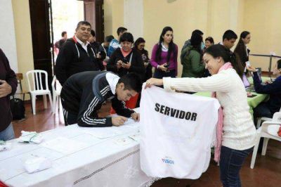 Los servidores retiraron ayer chalecos y las credenciales