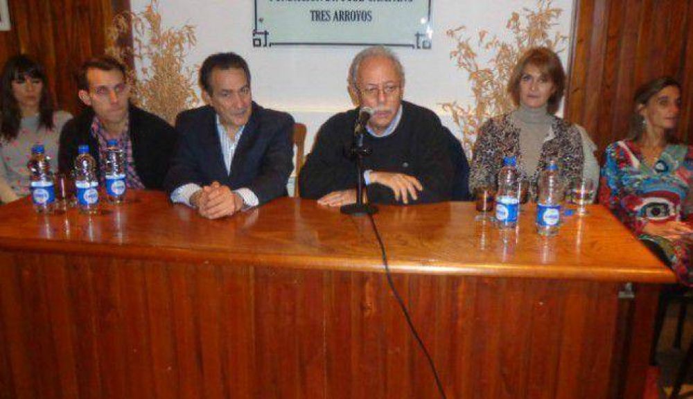 El diputado �Cuto� Moreno sorprendi� al anunciar su retiro de la pol�tica
