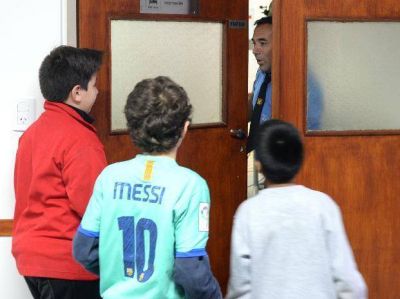Antonella Rocuzzo, la mujer de Leonel Messi, dejar�a hoy el Hospital Espa�ol