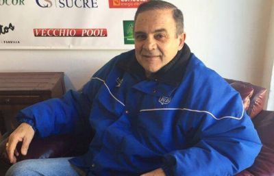 Enojado por las internas, L�baque amenaz� con bajarse